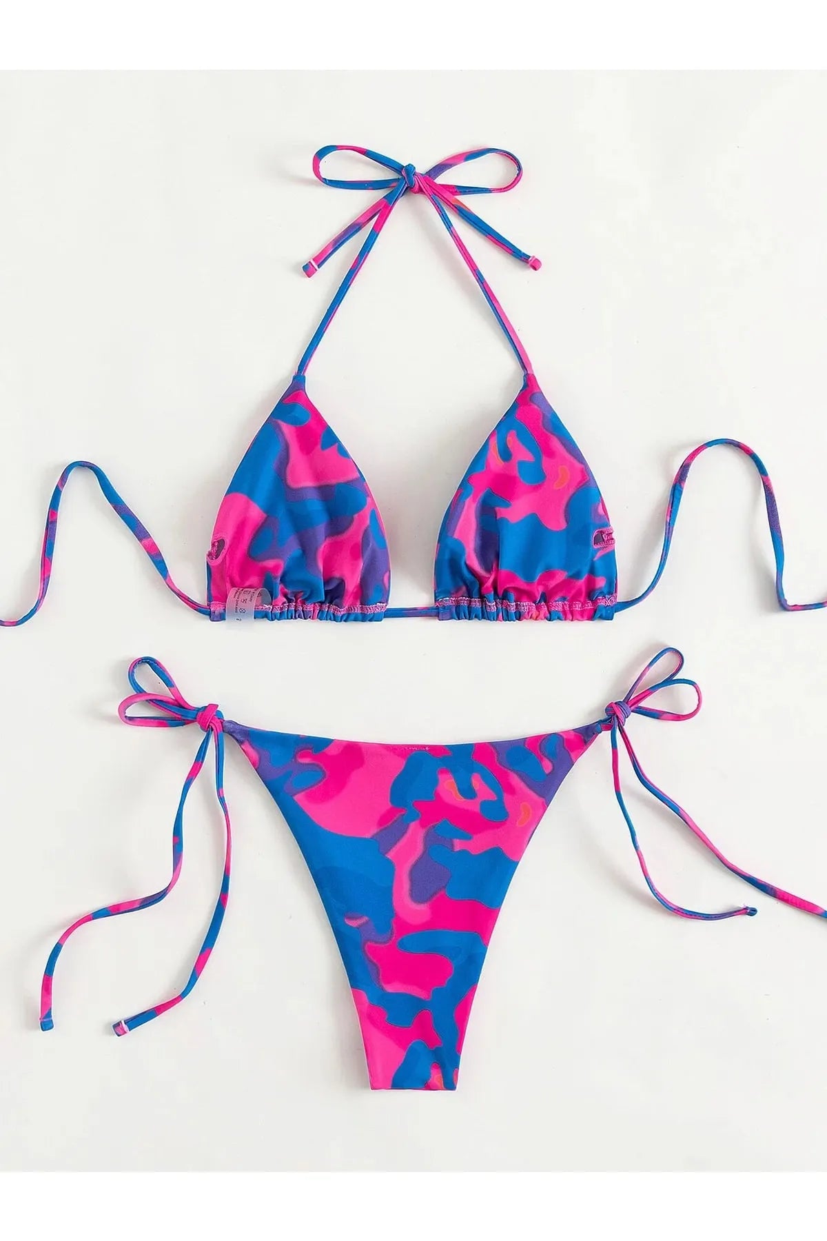 the DIFFerent Kamuflaj Baskı Detaylı Bikini Takımı