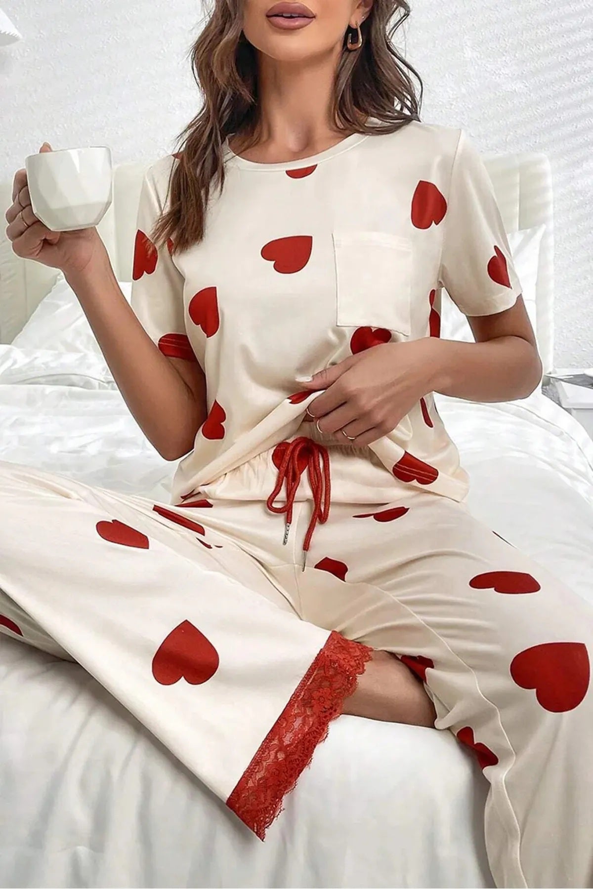 Kalp Desenli Dantel Detaylı Pijama Takımı