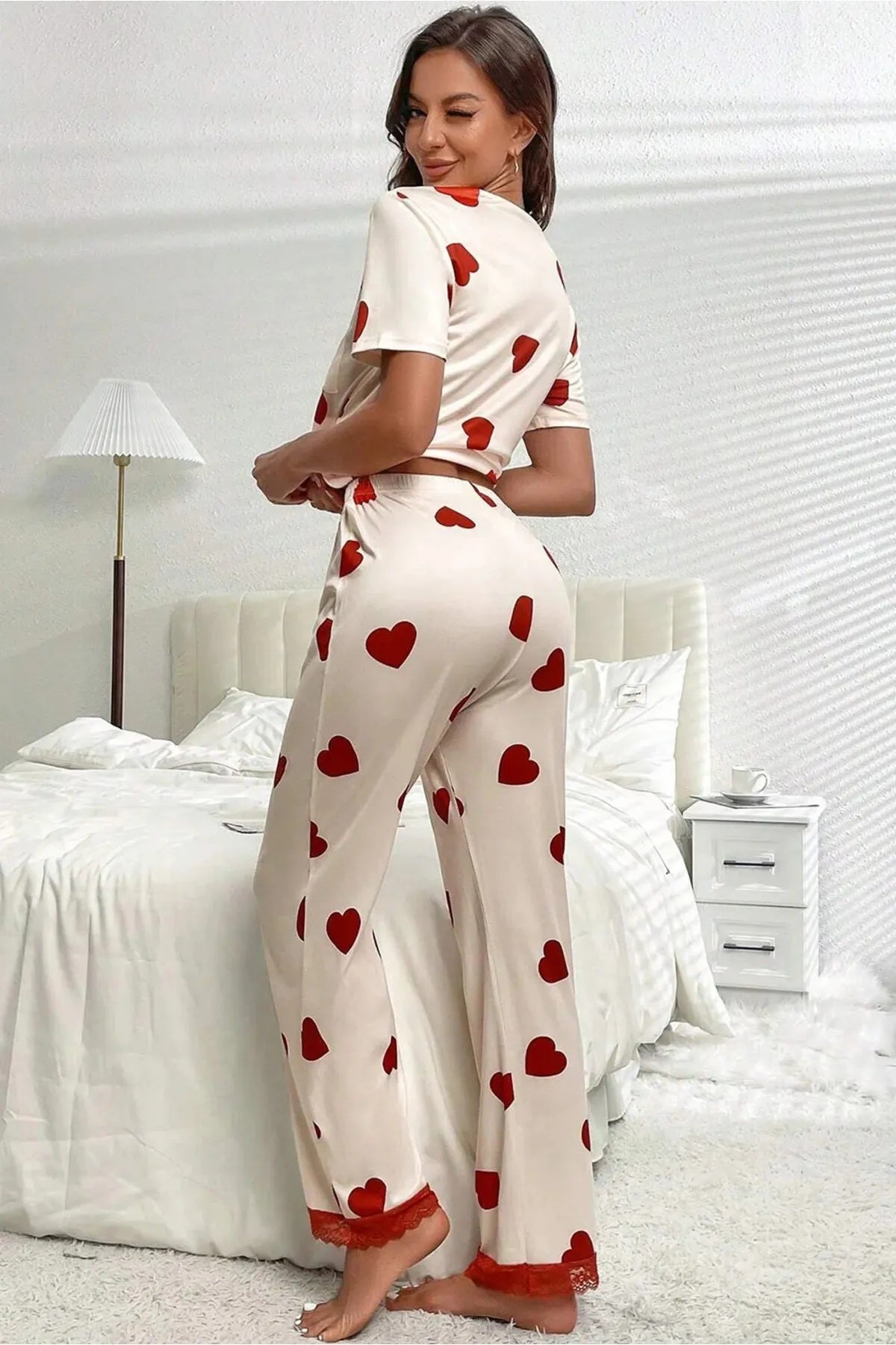 Kalp Desenli Dantel Detaylı Pijama Takımı
